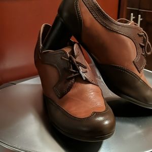 Size 7.5 Naturalizer pumps